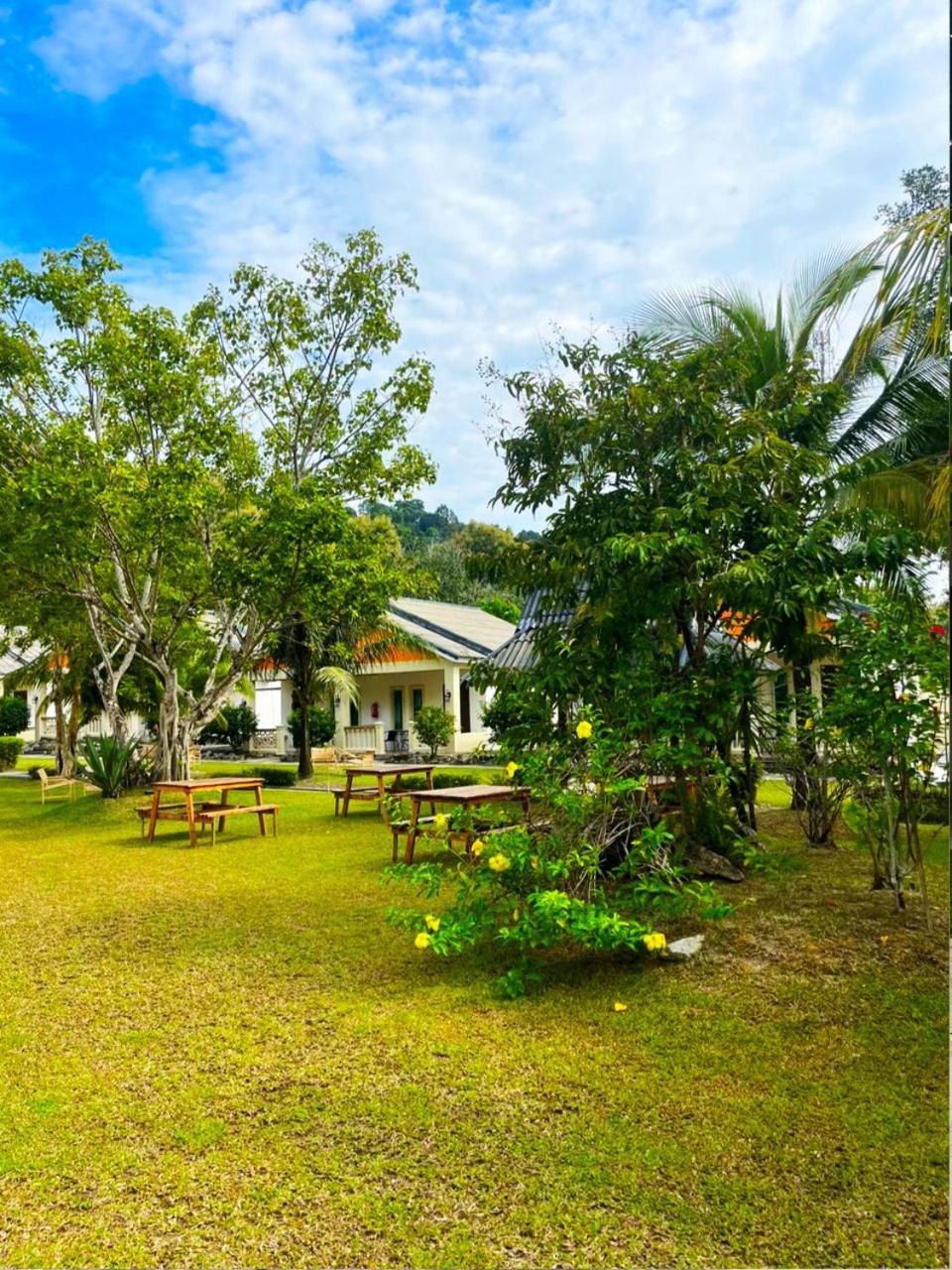 Tc Garden Resort Kuah Exterior foto