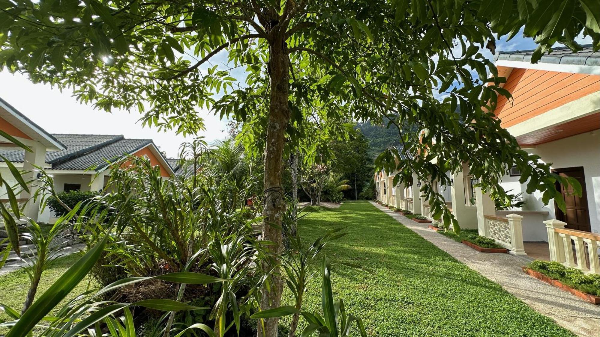 Tc Garden Resort Kuah Exterior foto